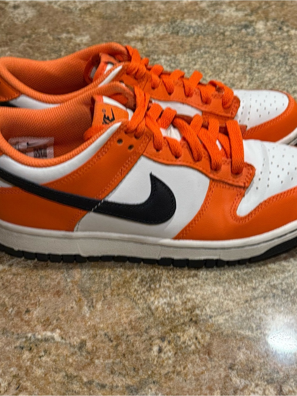 Nike Dunk Low GS Halloween 2022 Youth Size 7Y DH9765-003 Orange White - Picture 3 of 14